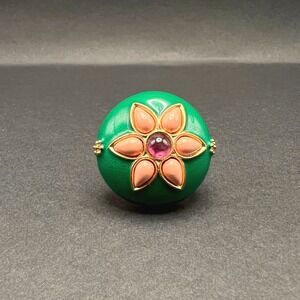 Enamel Flower Cocktail‎ Ring Gold Tone Green Peach Cabochon Domed Retro Size 9